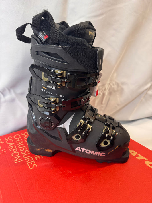 Atomic HAWX MAGNA 105 S GW Ski Boots 2023