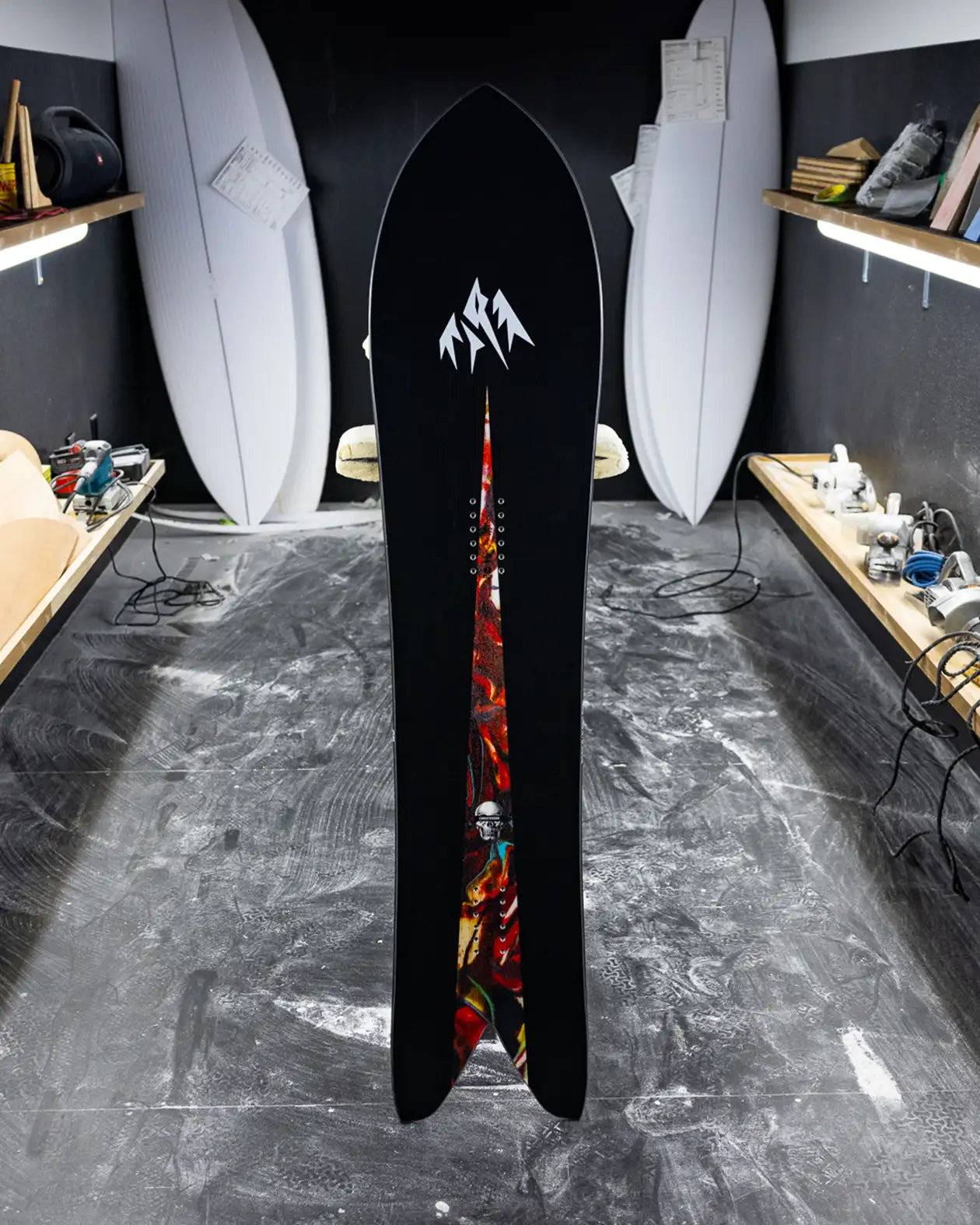 Jones Storm Chaser Snowboard 2026